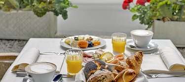 Breakfast terrace